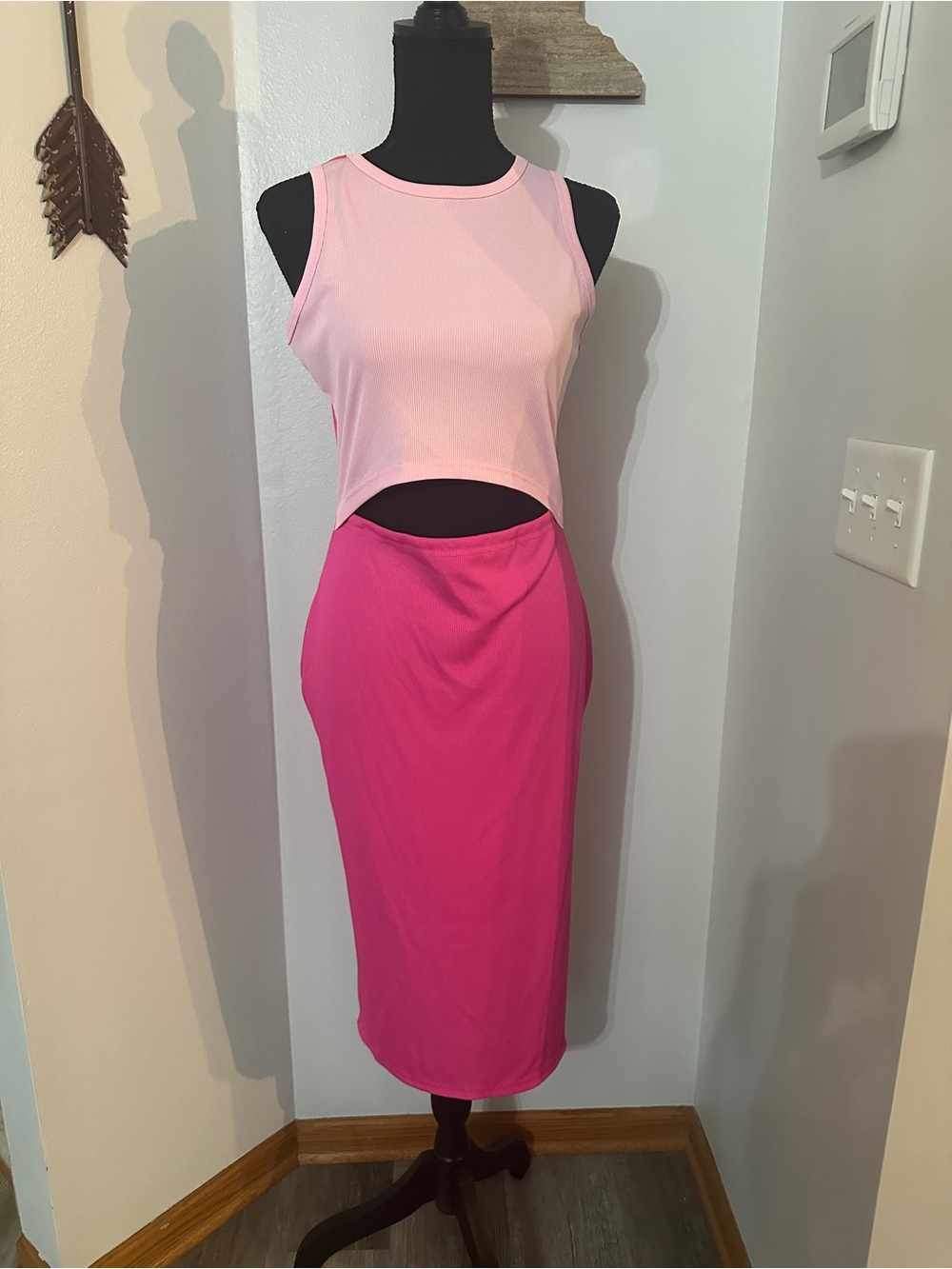 Women's Pink Midi Skirt - Sleek High-Waist Pencil Style